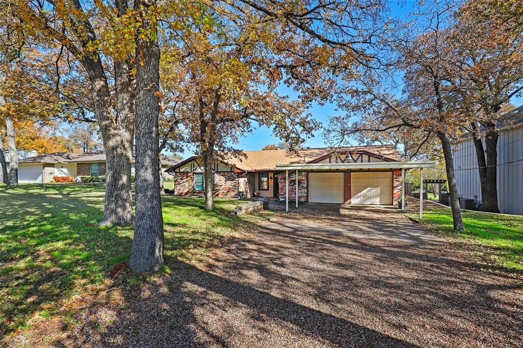 Property Photo:  7890 Eagle Mountain Circle  TX 76135 