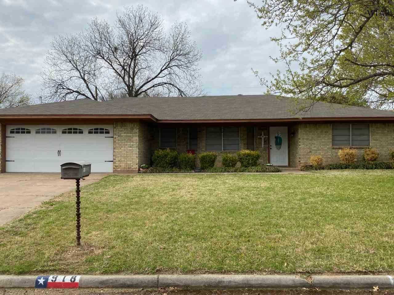 Property Photo:  918 Kiowa Drive  TX 76354 