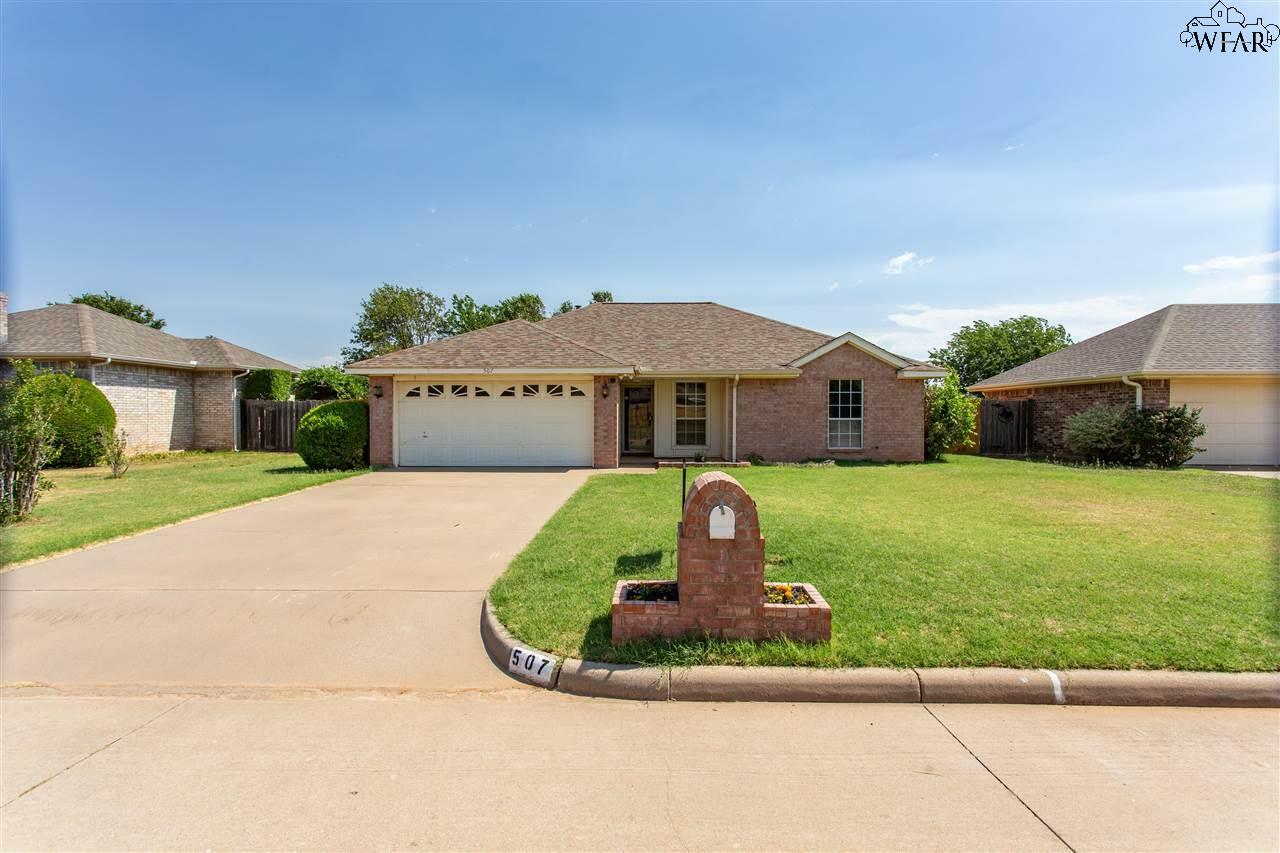 Property Photo: 507 Swenson Street TX 76354