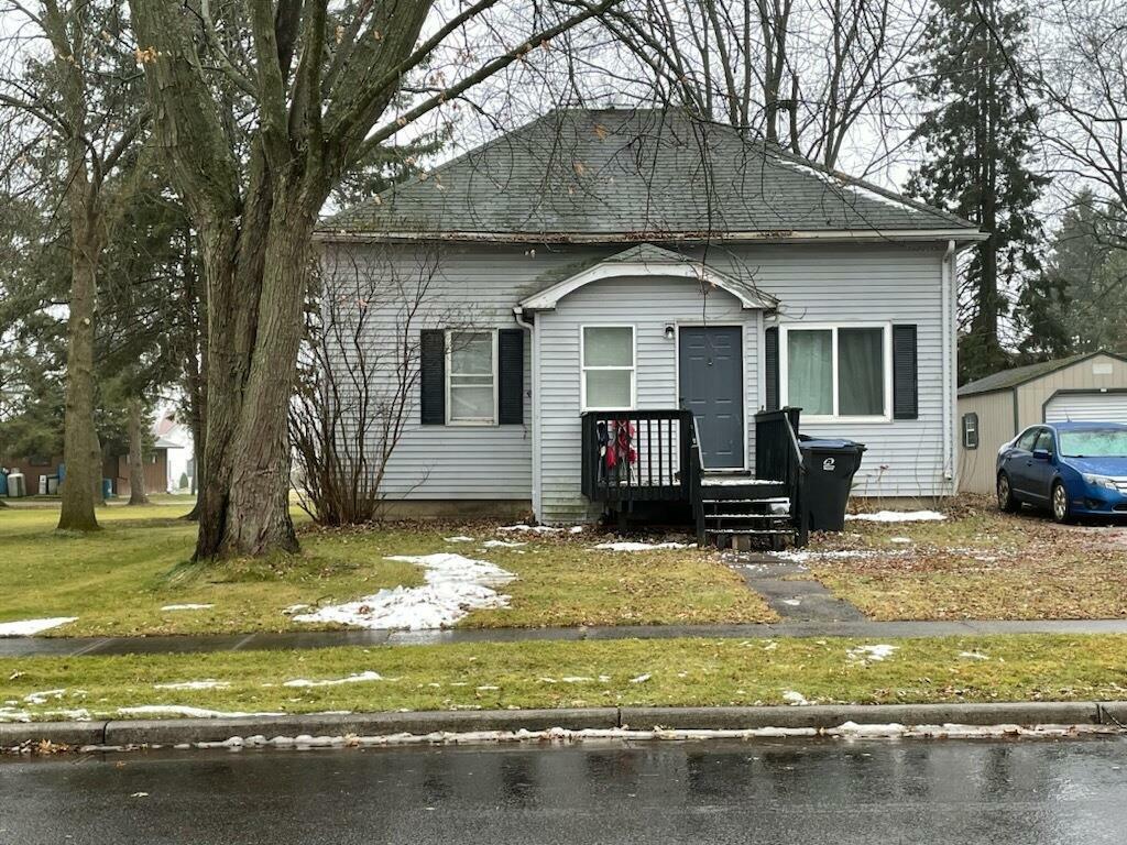 Property Photo:  123 West Butternut  WI 54405 