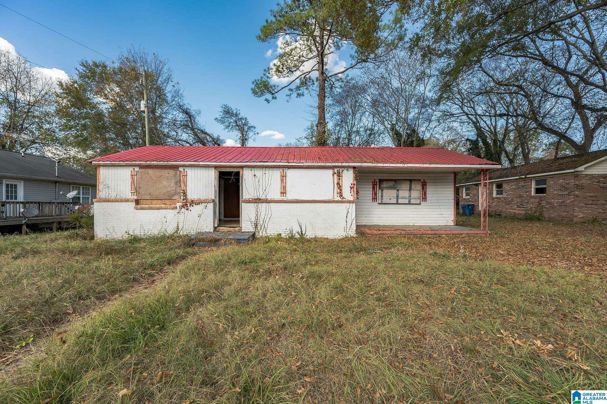 Property Photo:  923 Washington Street  AL 36265 