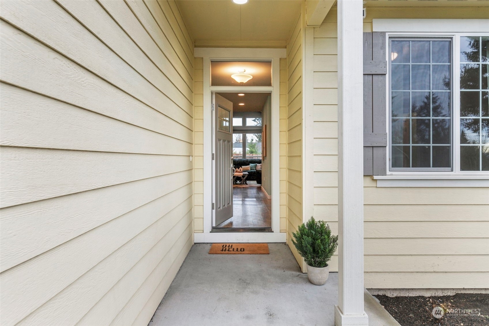 Property Photo:  121 E Cardinal Court  WA 98524 