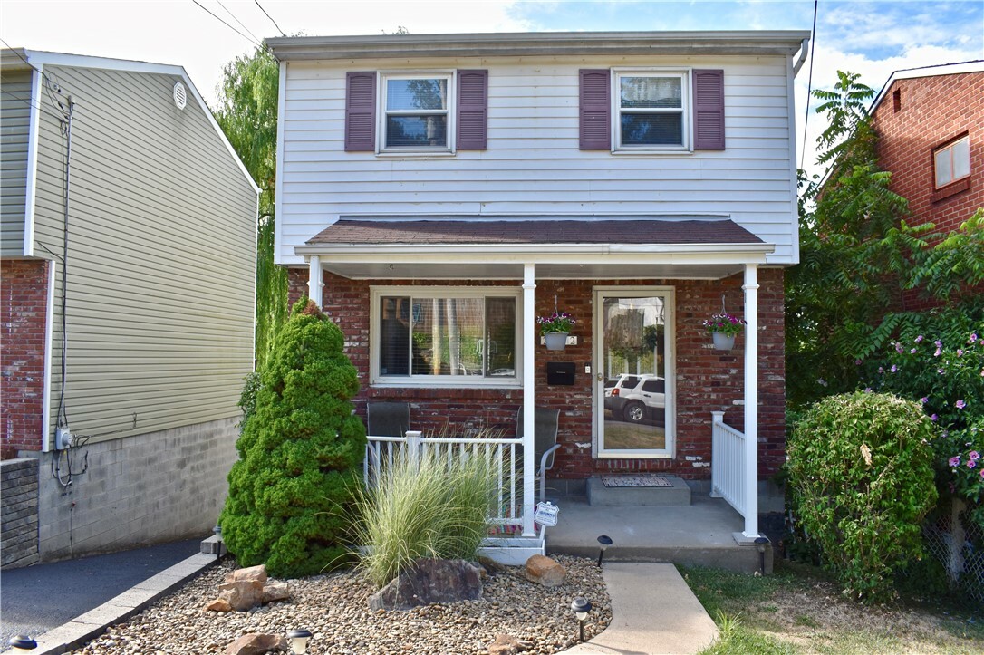 Property Photo:  2052 Woodward Ave  PA 15226 