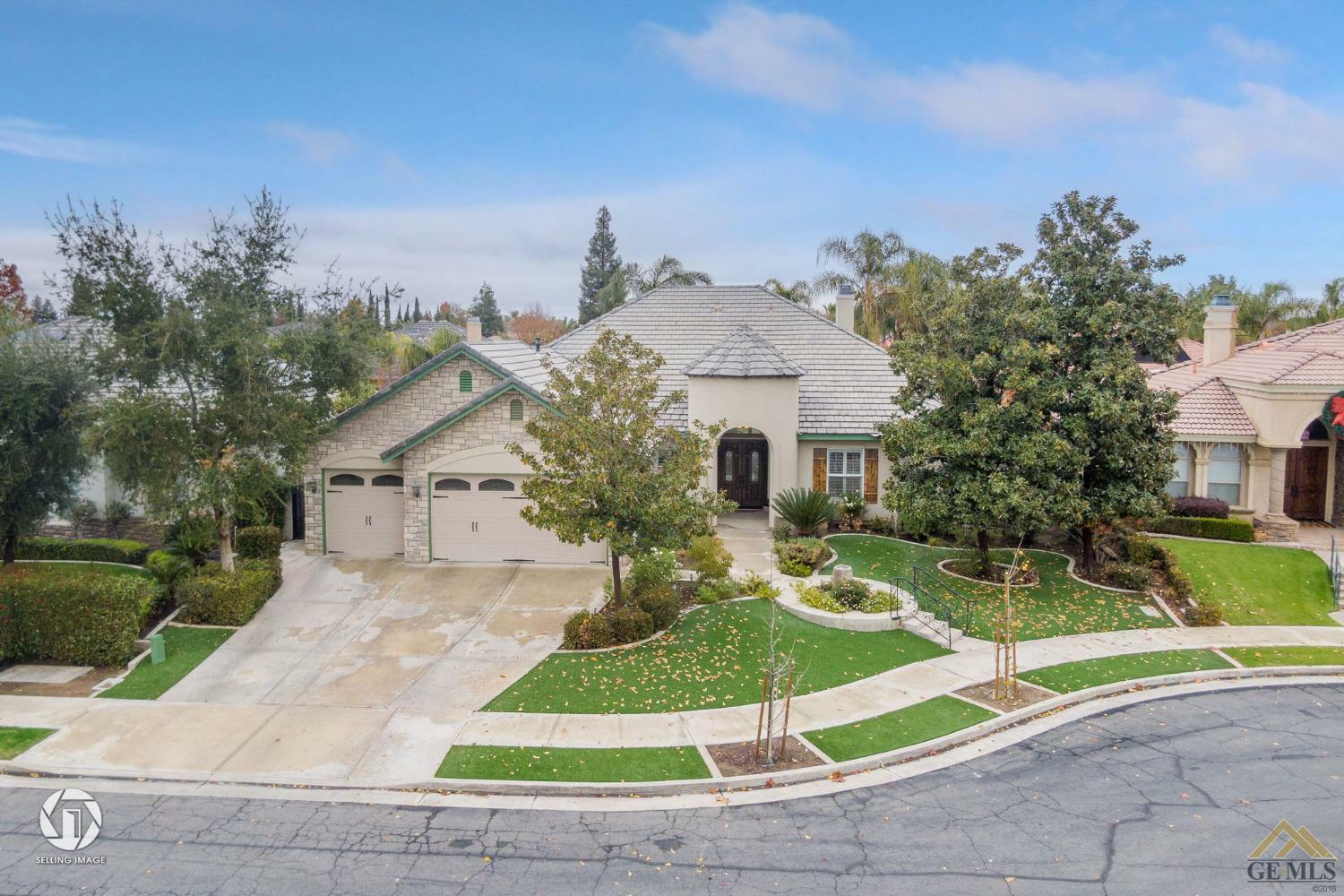 Property Photo:  12408 Locksley Drive  CA 93311 