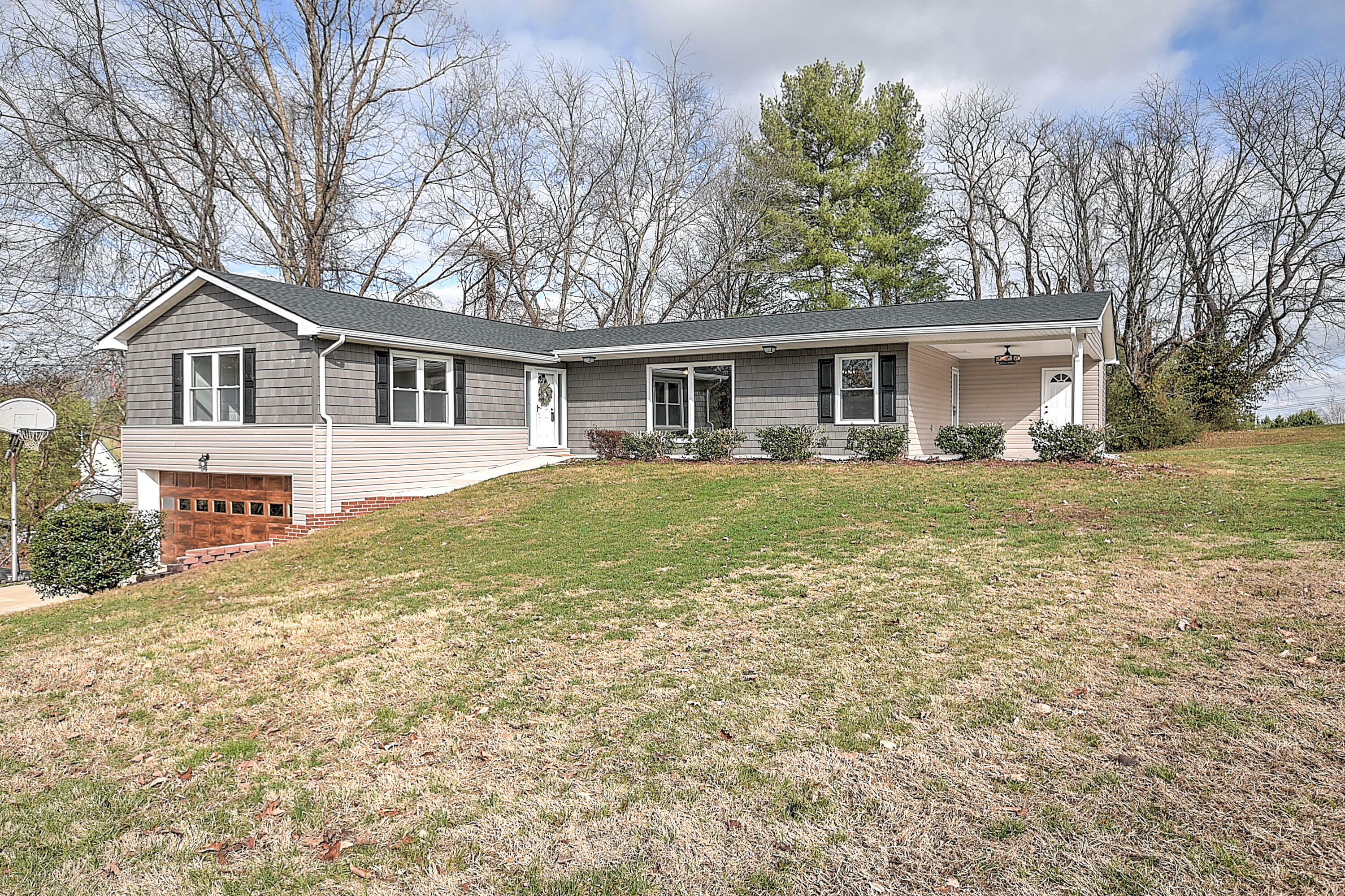 Property Photo:  4202 Navaho Drive  TN 37604 