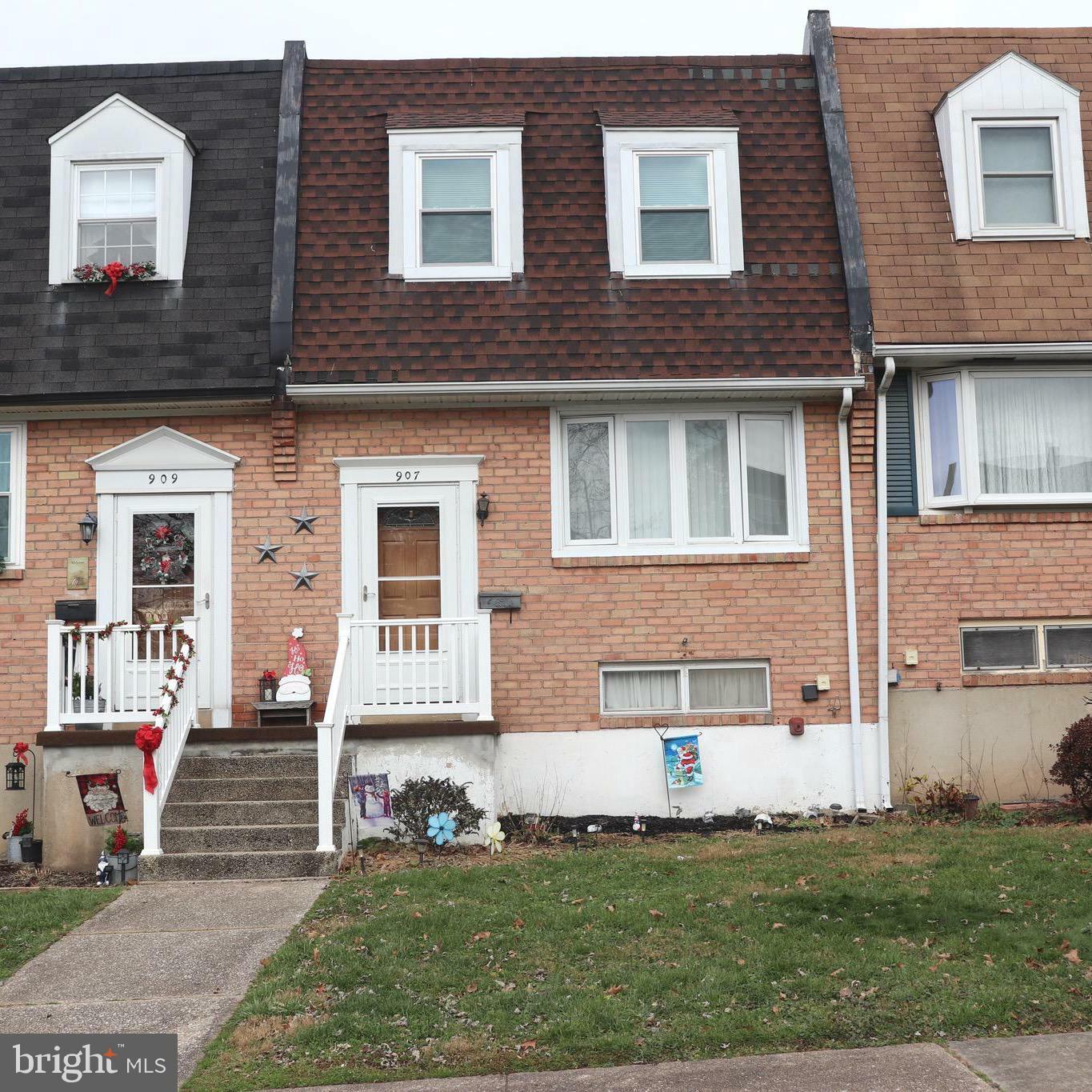 Property Photo: 907 Oxford Avenue PA 19460