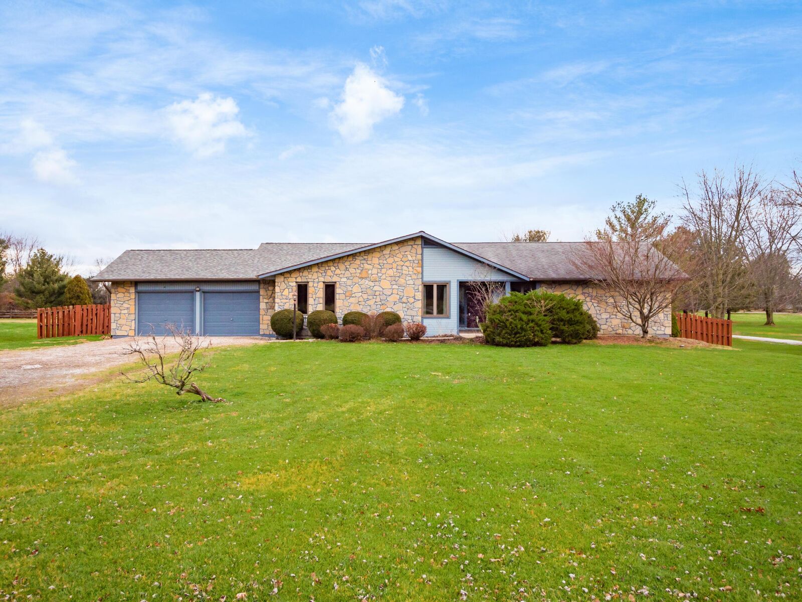 Property Photo:  7483 Gale SW Road  OH 43062 