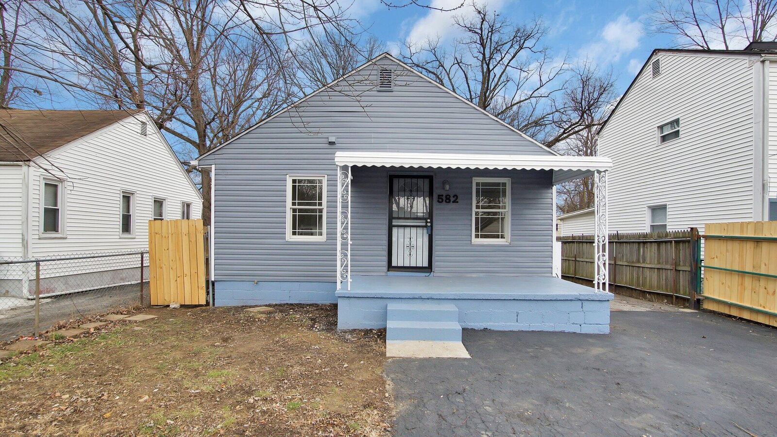 Property Photo:  582 S Waverly Street  OH 43213 
