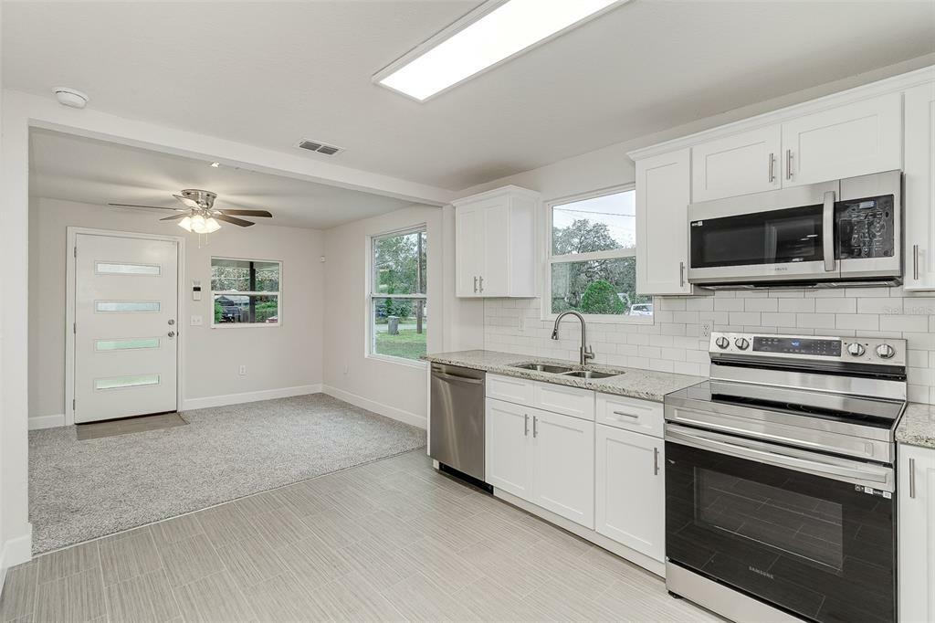 Property Photo:  615 Hennessee Street  FL 33805 