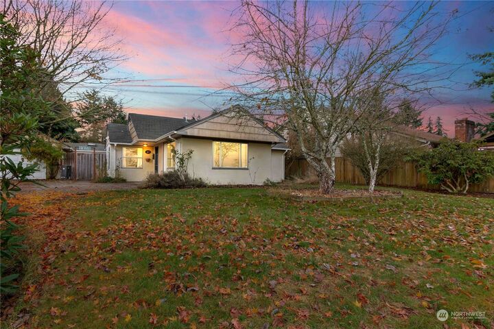 Property Photo:  2114 N Huson Street  WA 98406 