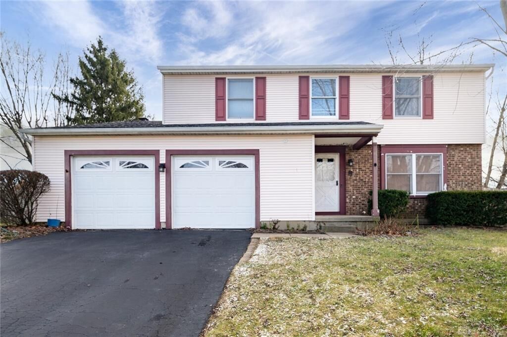 Property Photo: 5402 Flicker Way OH 45424