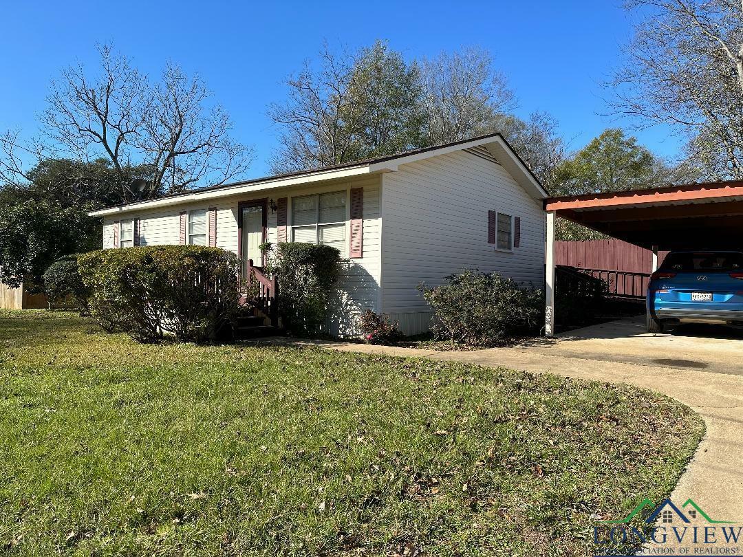 Property Photo:  200 Horton Street  TX 75662 