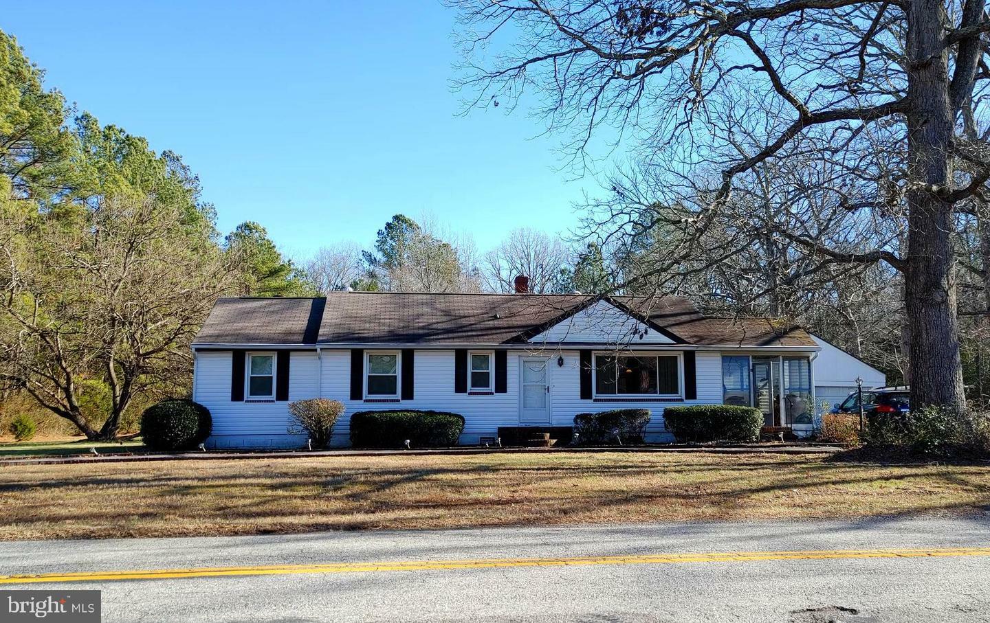 Property Photo: 11434 Georgetown Road VA 23116