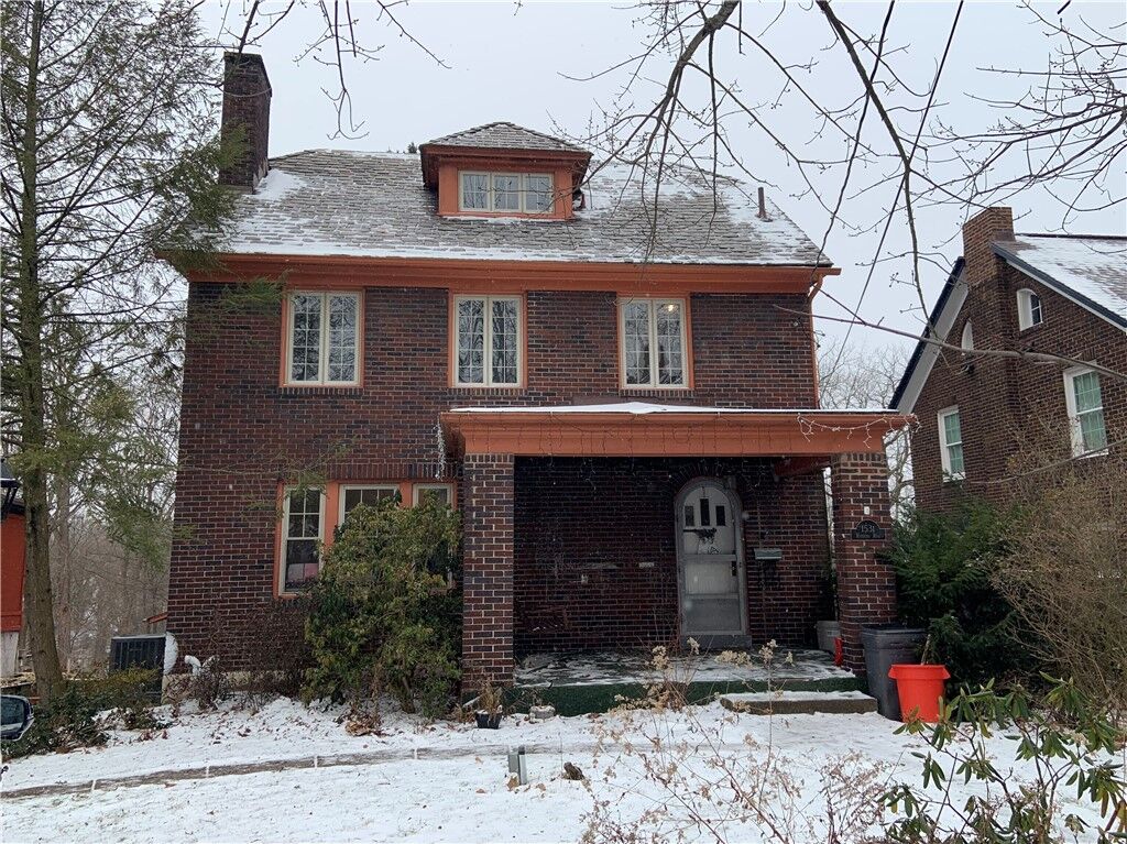 Property Photo:  1531 Riverside Dr  PA 15147 