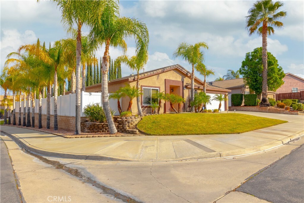 Property Photo:  23272 Spring Meadow Drive  CA 92562 