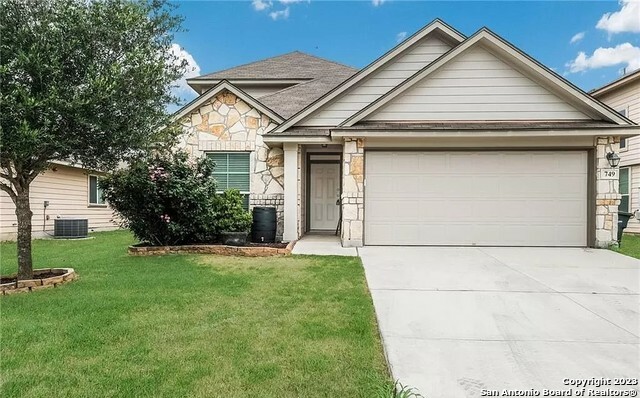 Property Photo:  749 Great Oaks Dr  TX 78130 