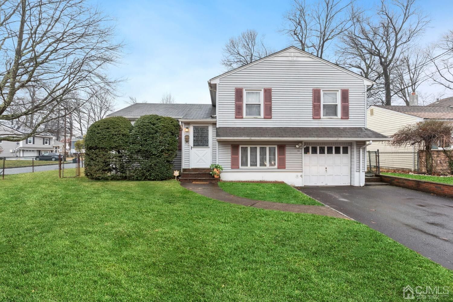 Property Photo:  43 Brasser Lane  NJ 07033 