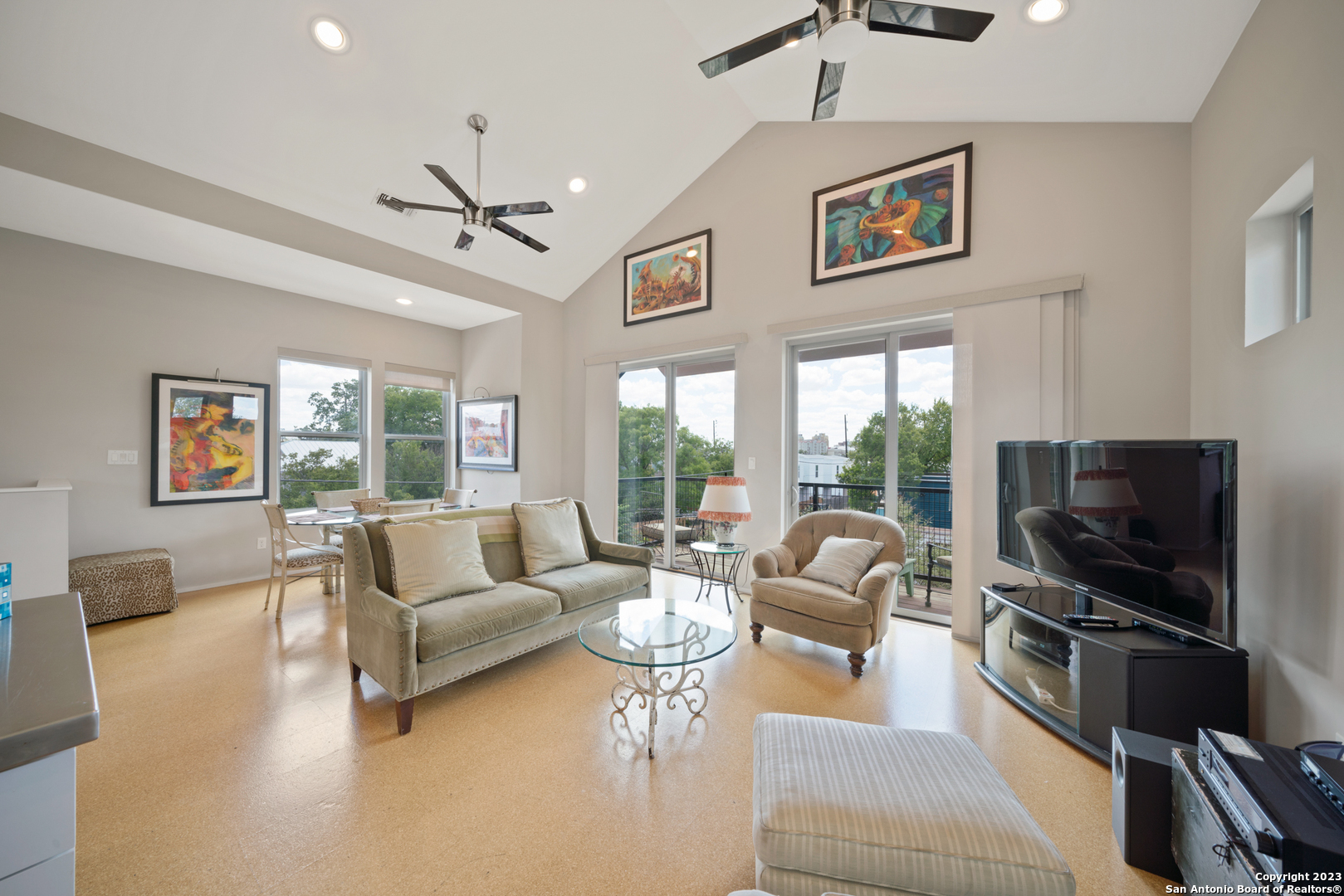 Property Photo:  422 Hays St  TX 78202 