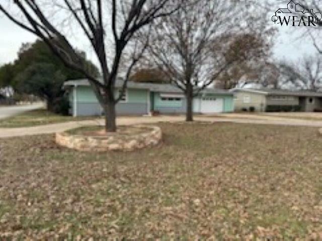 Property Photo: 4616 Lake Park Drive TX 76302