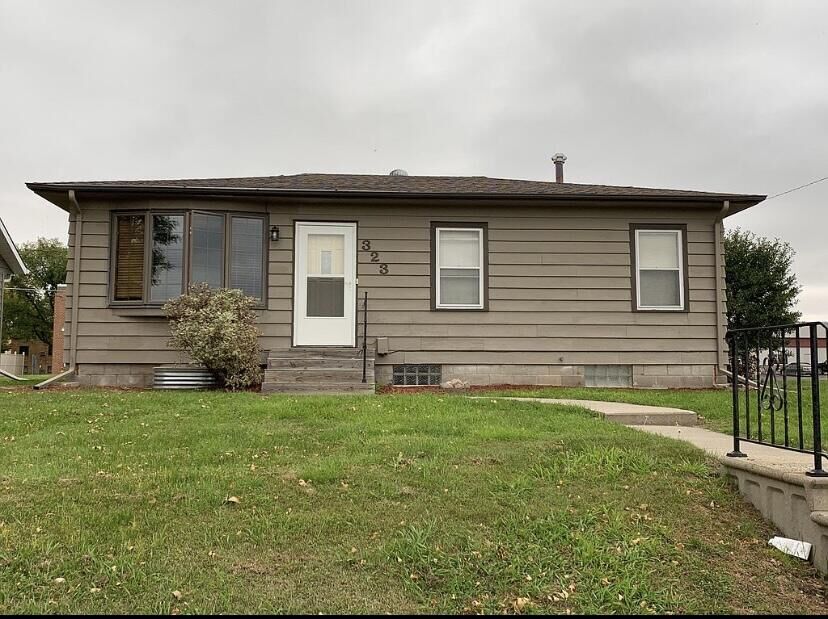 Property Photo: 323 S Vivian SD 57401