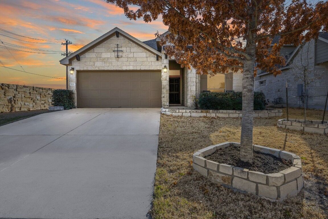 Property Photo:  525 Jess Maynard Trail  TX 78641 