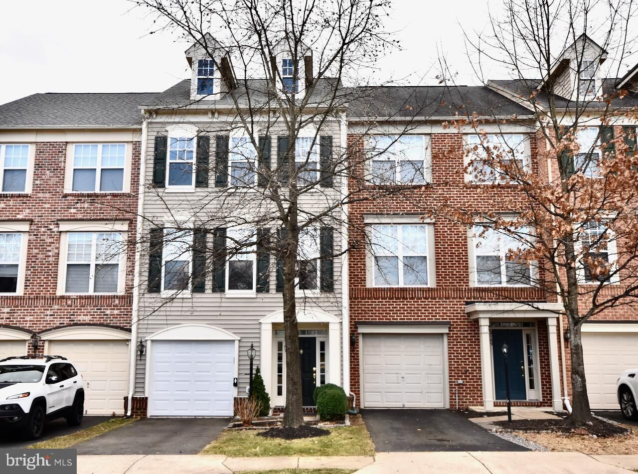 Property Photo:  9167 Cascade Falls Drive  VA 20136 