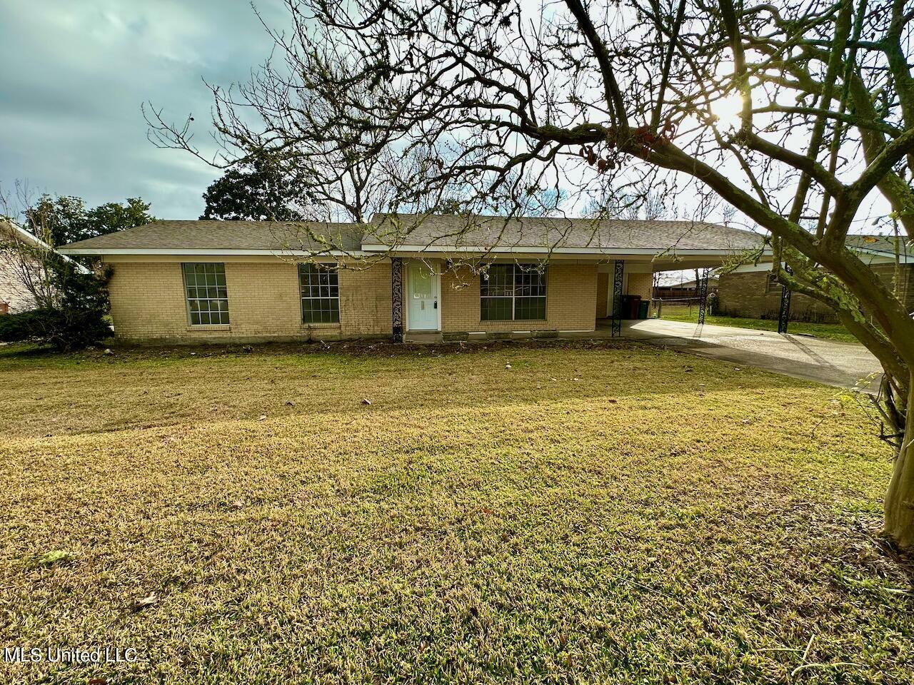 Property Photo:  106 Jamaica Street  MS 39560 