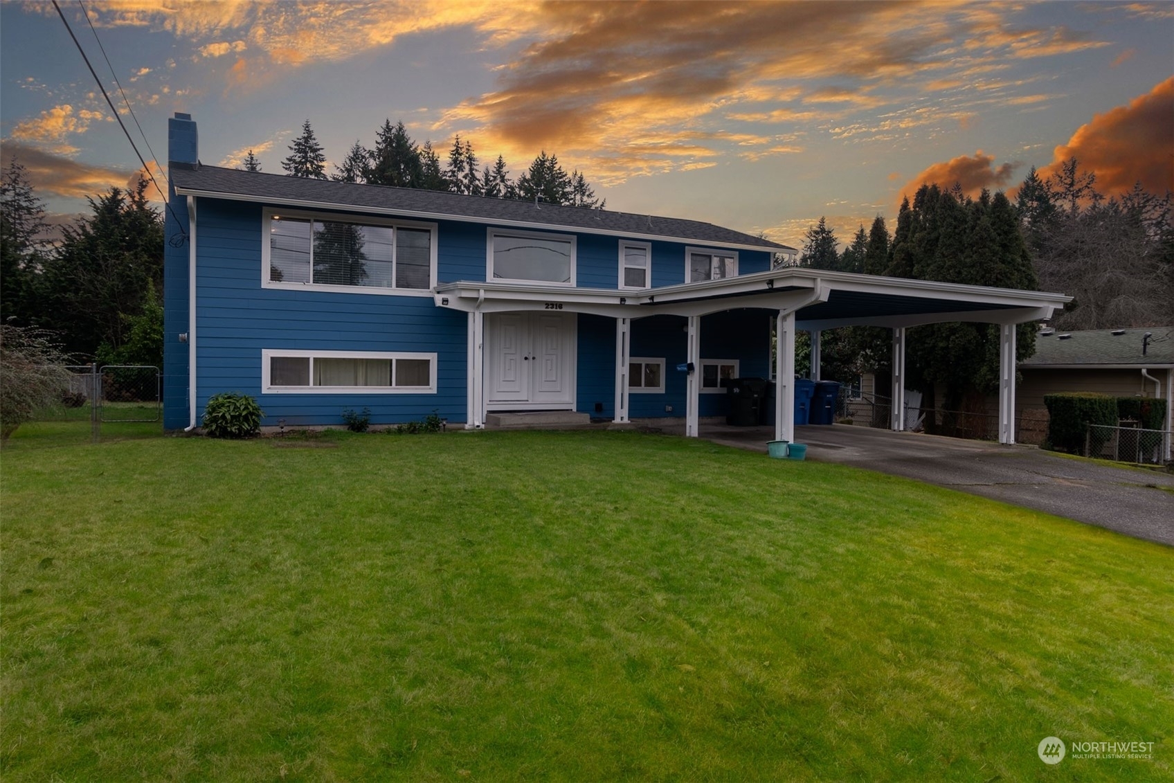 Property Photo:  2316 Oak Drive  WA 98388 