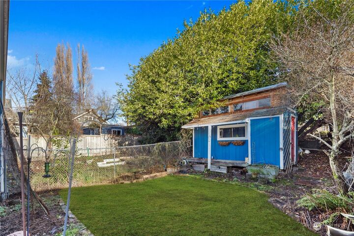 Property Photo:  5836 6th Avenue NW  WA 98107 