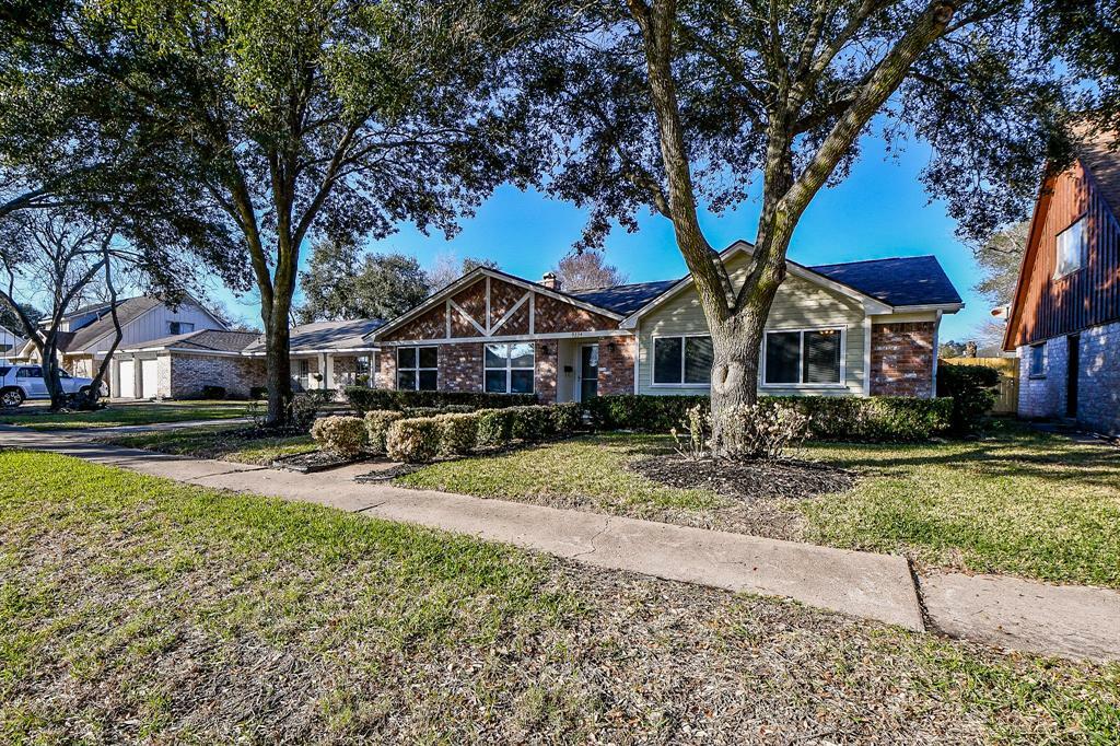 Property Photo:  9234 Bankside Drive  TX 77031 