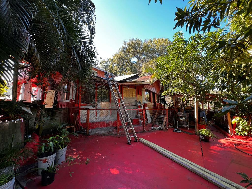 Property Photo: 1017 E 31st Avenue FL 33603