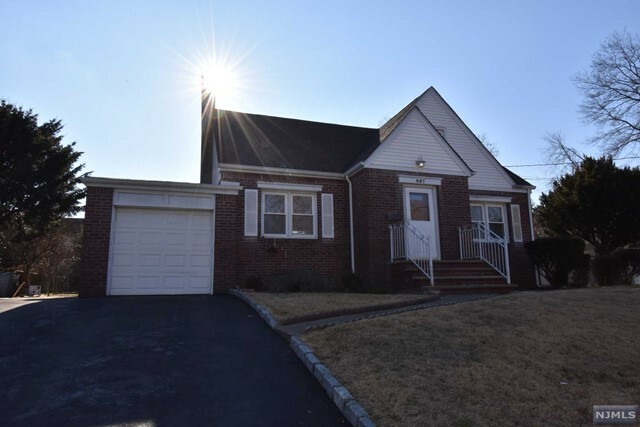 Property Photo:  467 Bergen Boulevard  NJ 07649 