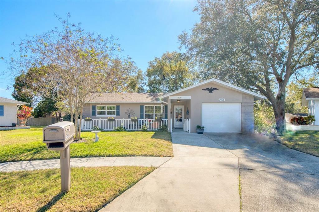 Property Photo: 2975 Huntington Court FL 34684