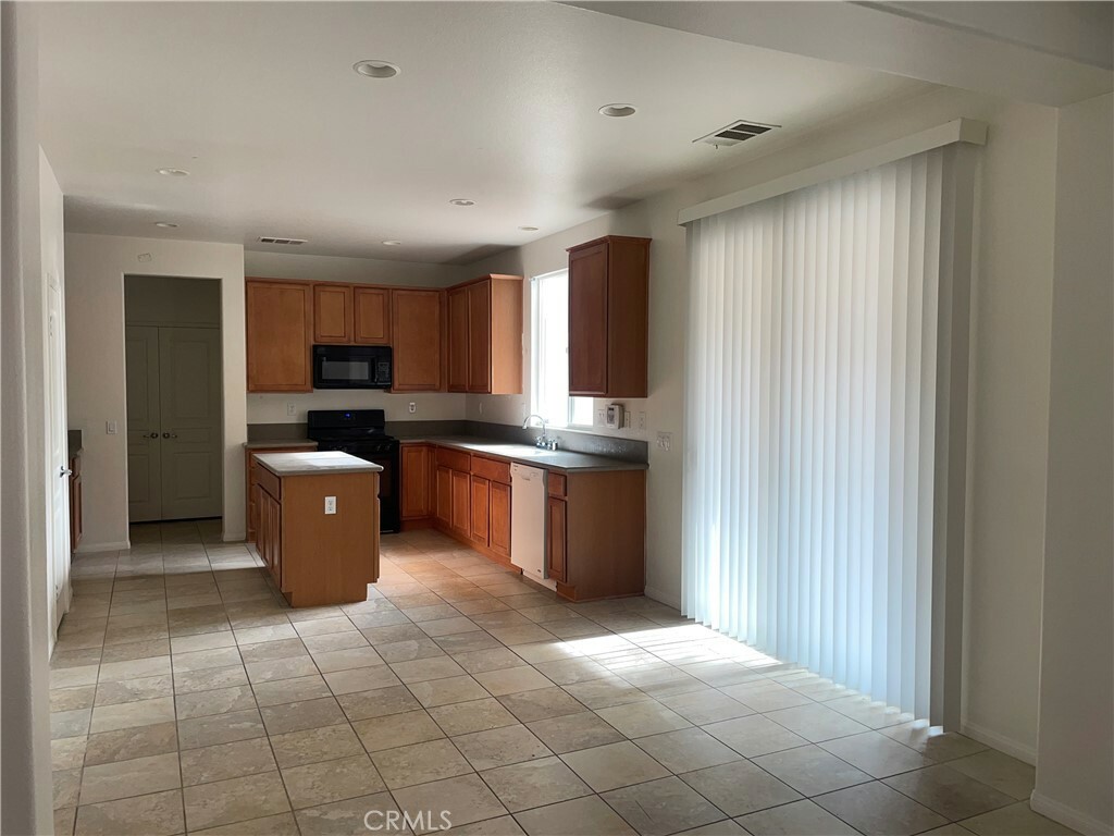 Property Photo:  15775 Barrel Cactus Lane  CA 92394 