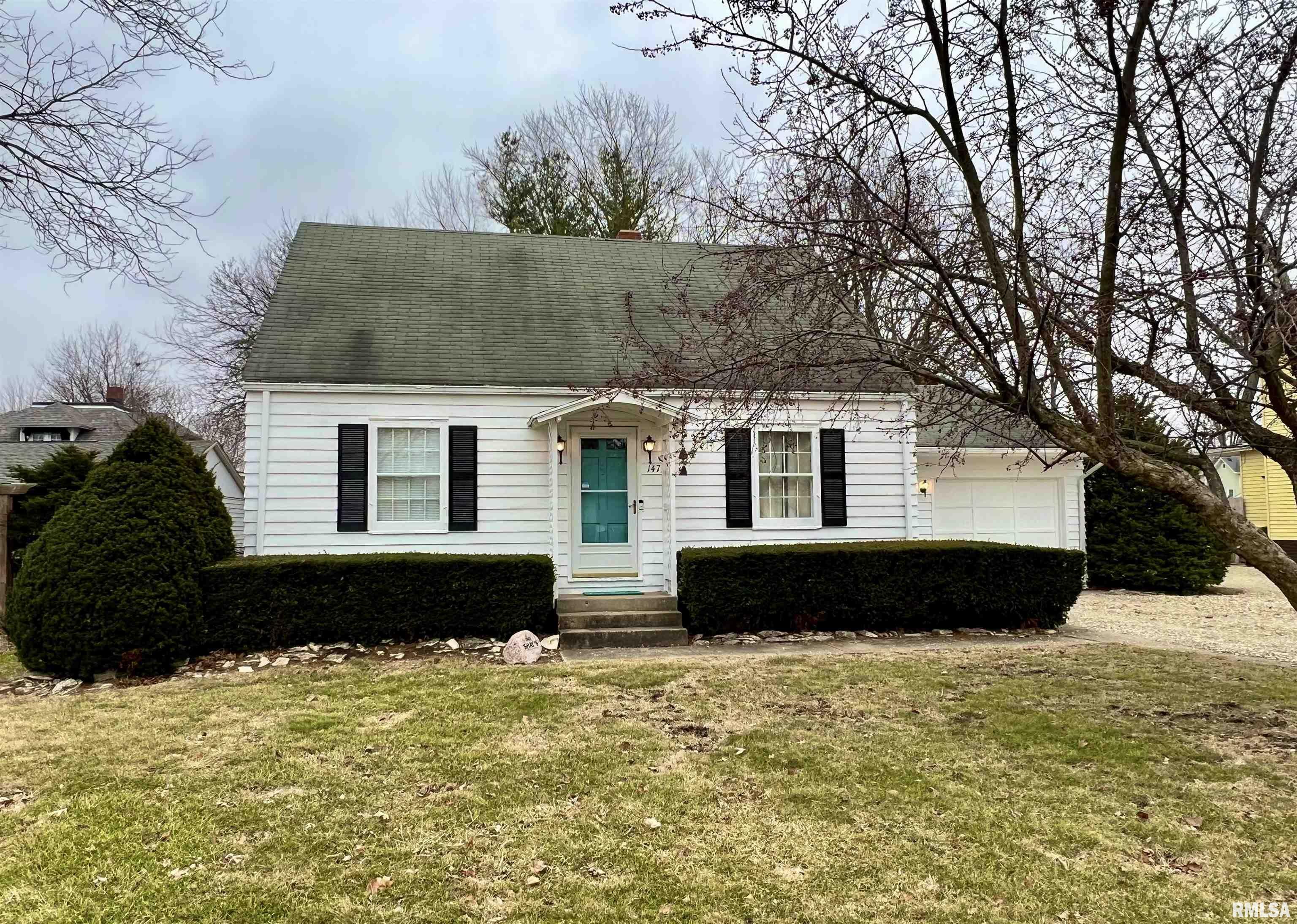 Property Photo:  1473 N Cedar Street  IL 61401 