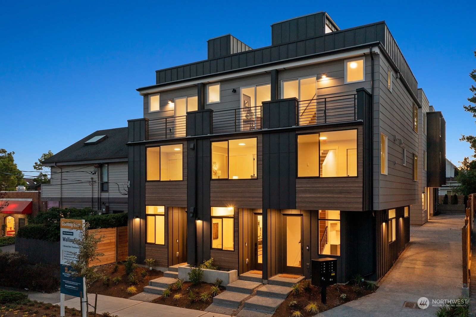 Property Photo:  4515 C Sunnyside Avenue N  WA 98103 