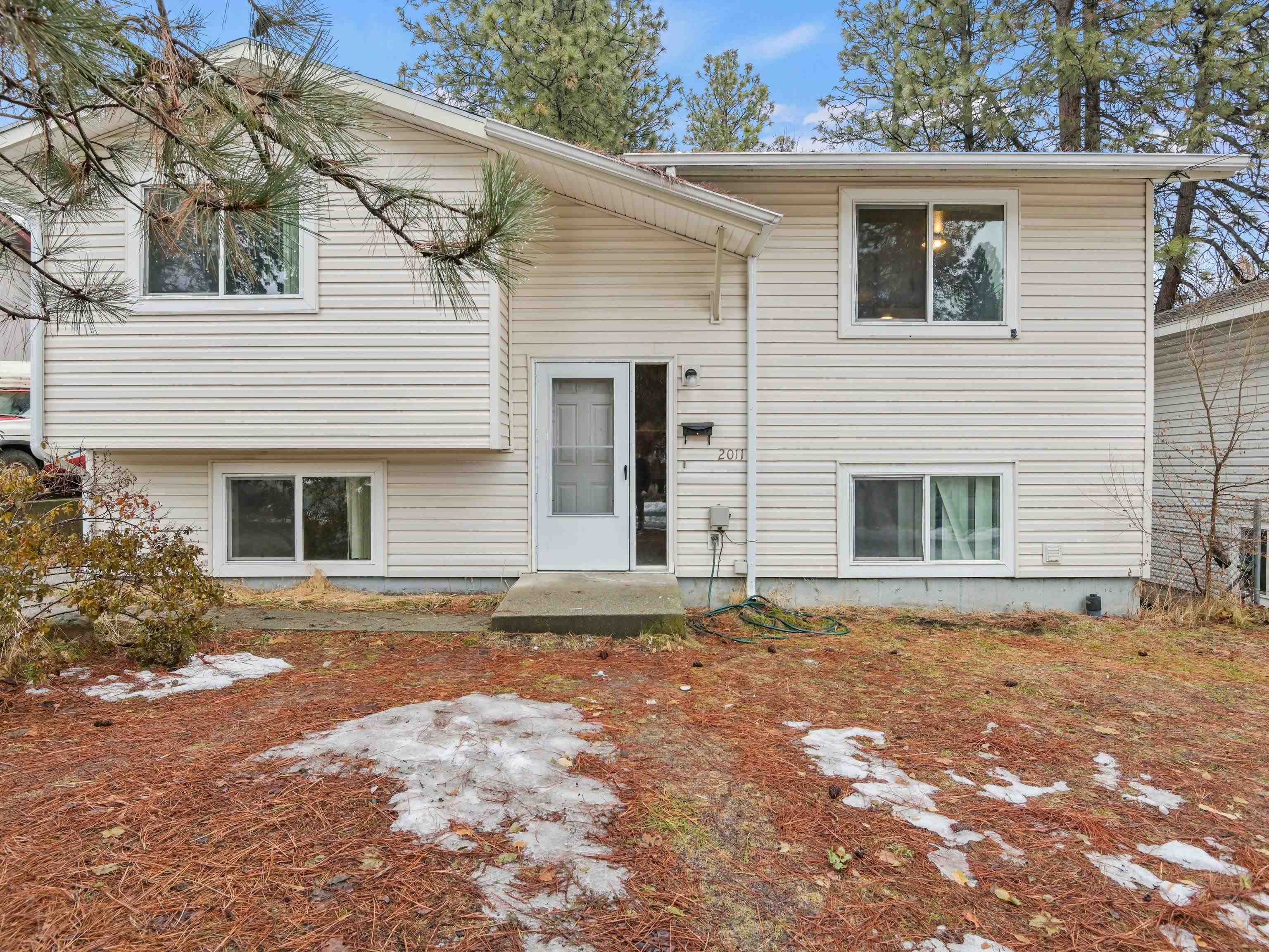 Property Photo: 2011 E 11th Ave WA 99202