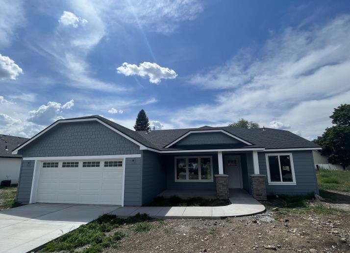 Property Photo: 2007 N Sipple Rd WA 99212
