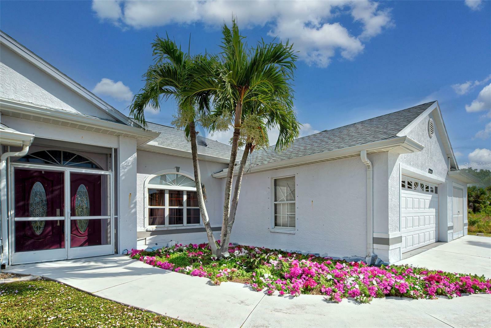 Property Photo: 17124 Horizon Lane FL 33948