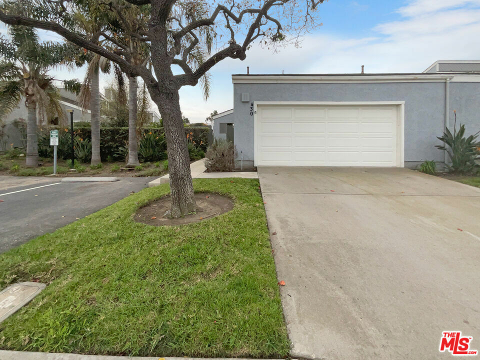 Property Photo:  430 Harbor Lights Lane  CA 93041 