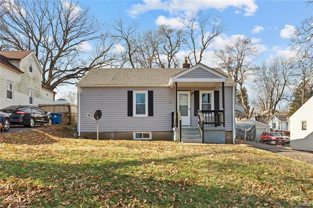 Property Photo:  2207 Huntington Avenue  MO 63114 