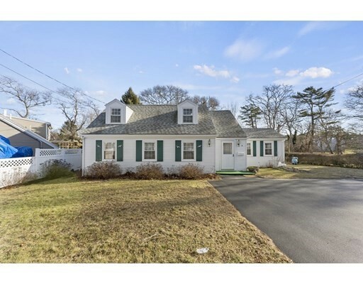 Property Photo:  8 Blueberry Rd  MA 02532 