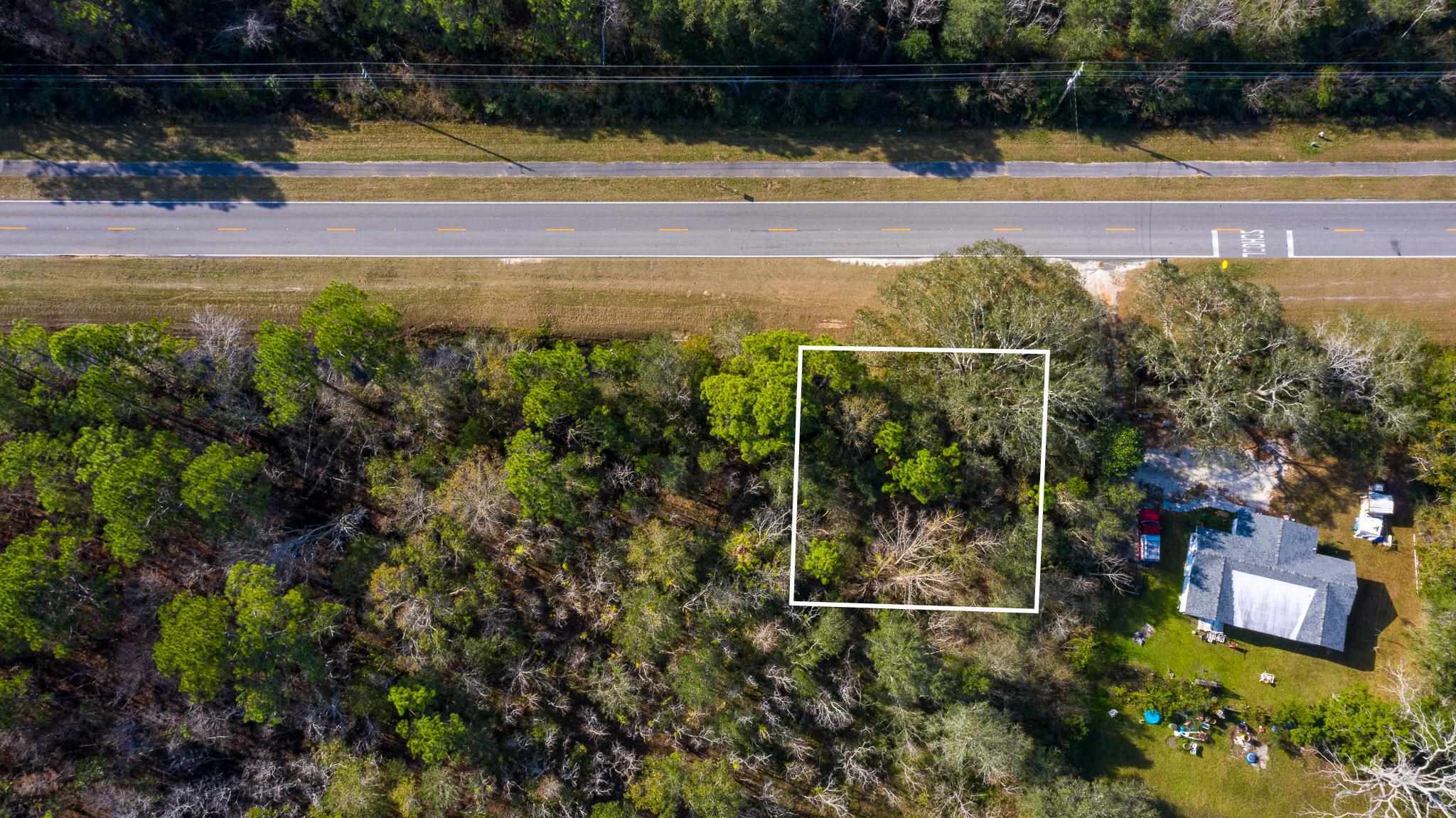 Property Photo:  1700 Dog Track Rd  FL 32506 