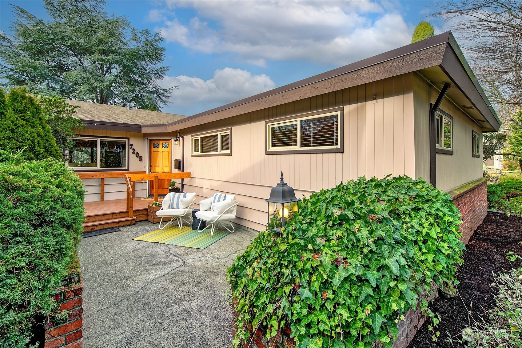 Property Photo:  7205 40th Avenue NE  WA 98115 