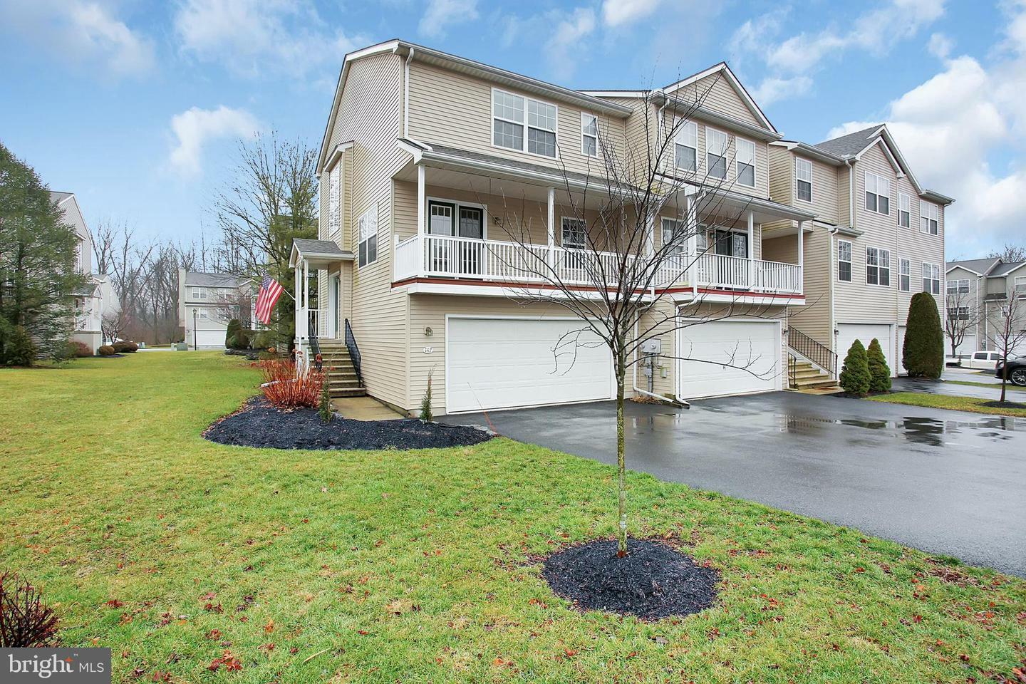 Property Photo:  147 Woodside Court  PA 17003 