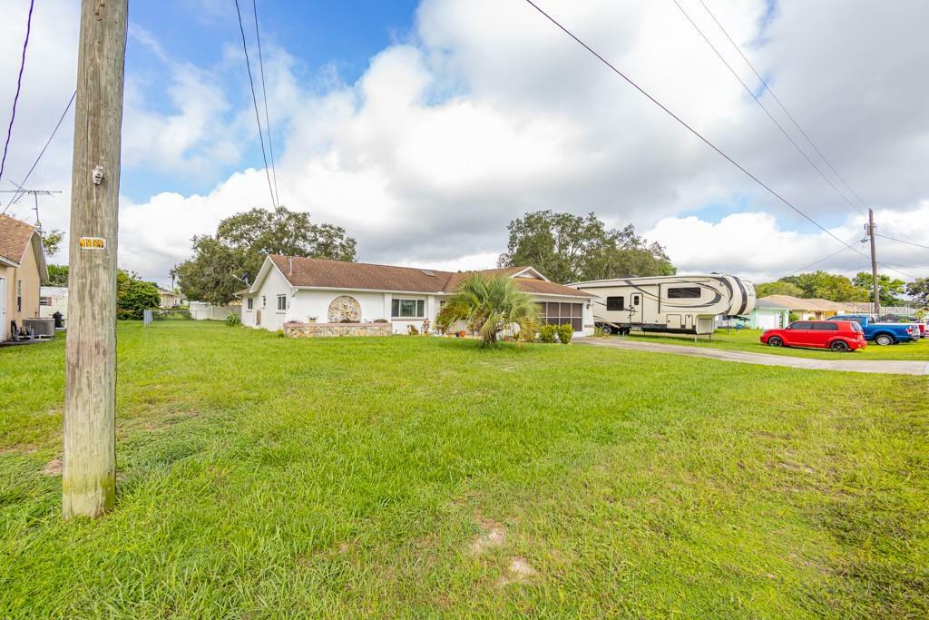 Property Photo:  2025 Carson Avenue  FL 34608 