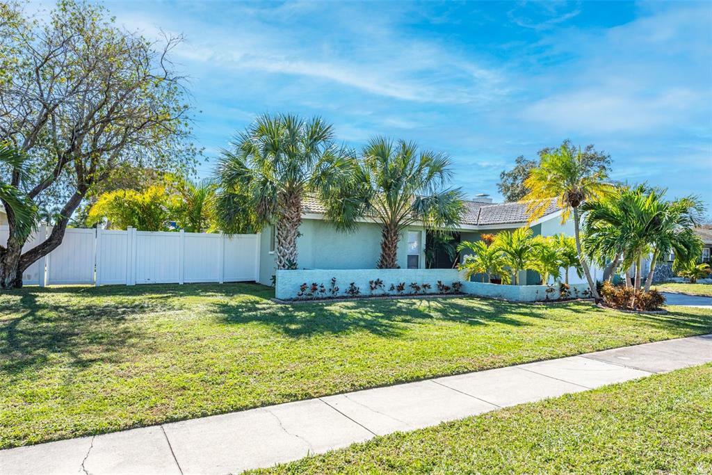 Property Photo:  6260 30th Avenue N  FL 33710 