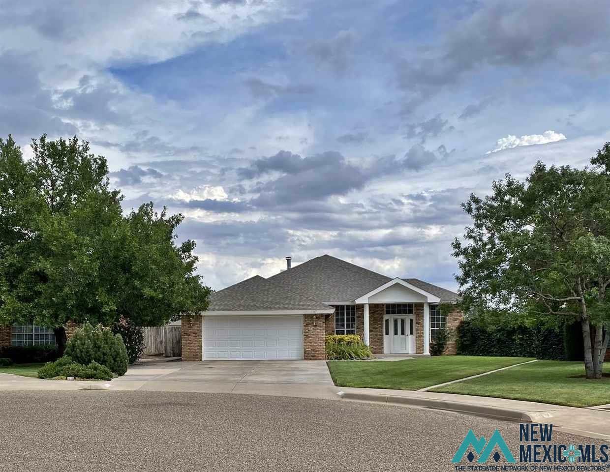 Property Photo: 117 Hummingbird Place NM 88101