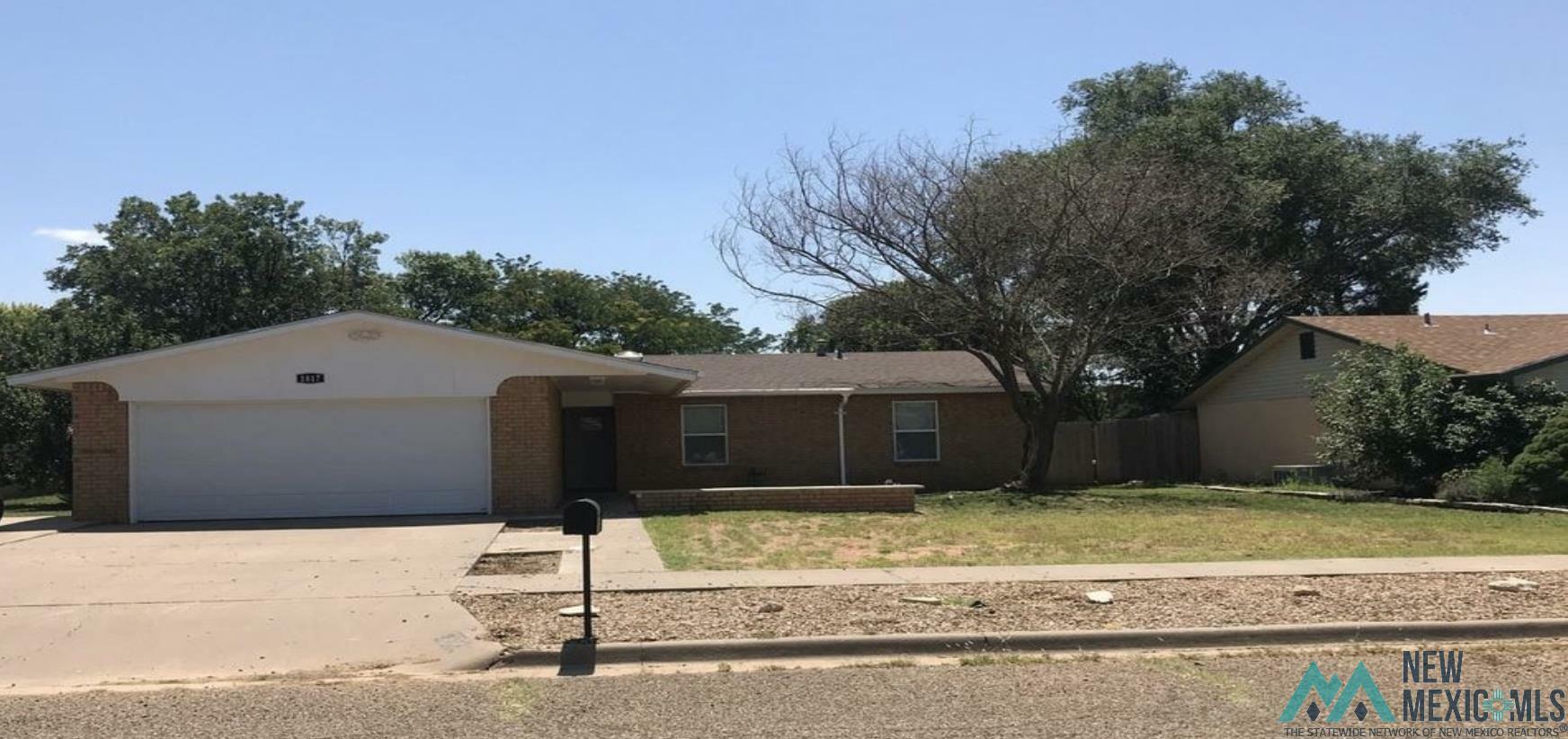 Property Photo: 1817 Courtland Circle NM 88101