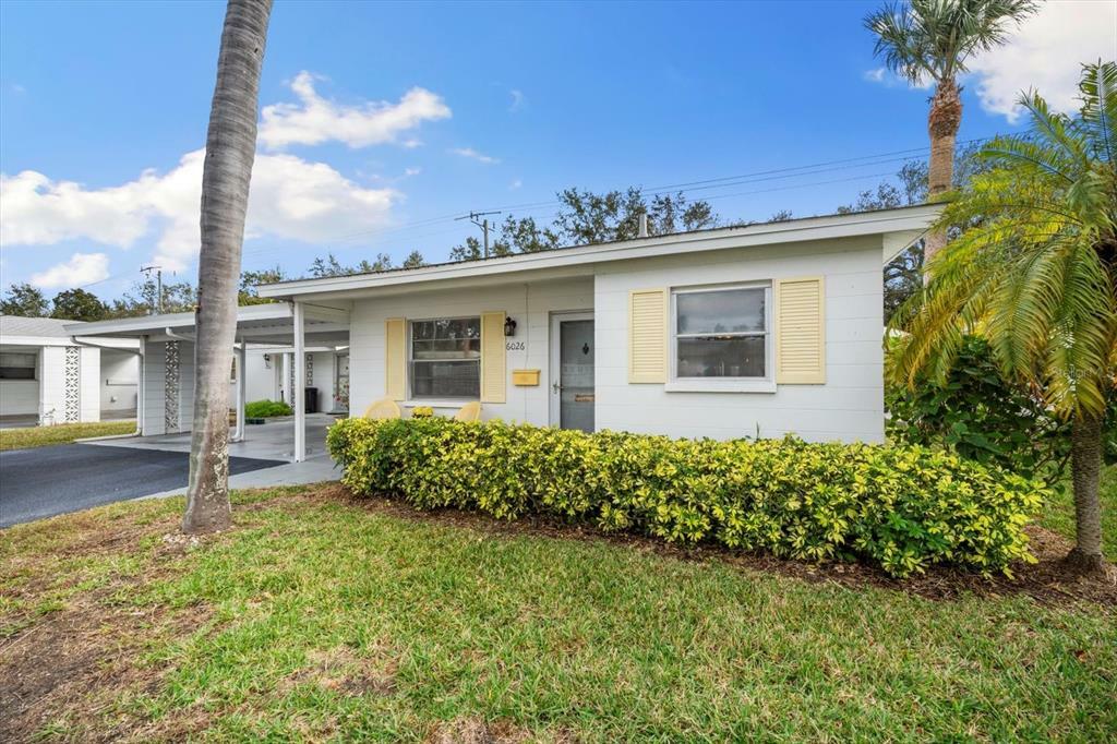 Property Photo:  6026 Arlene Way  FL 34207 